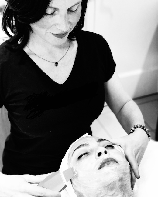 amanda's head shot, owner of vain violets